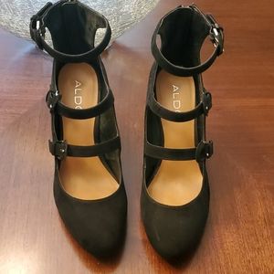 Black platforms
